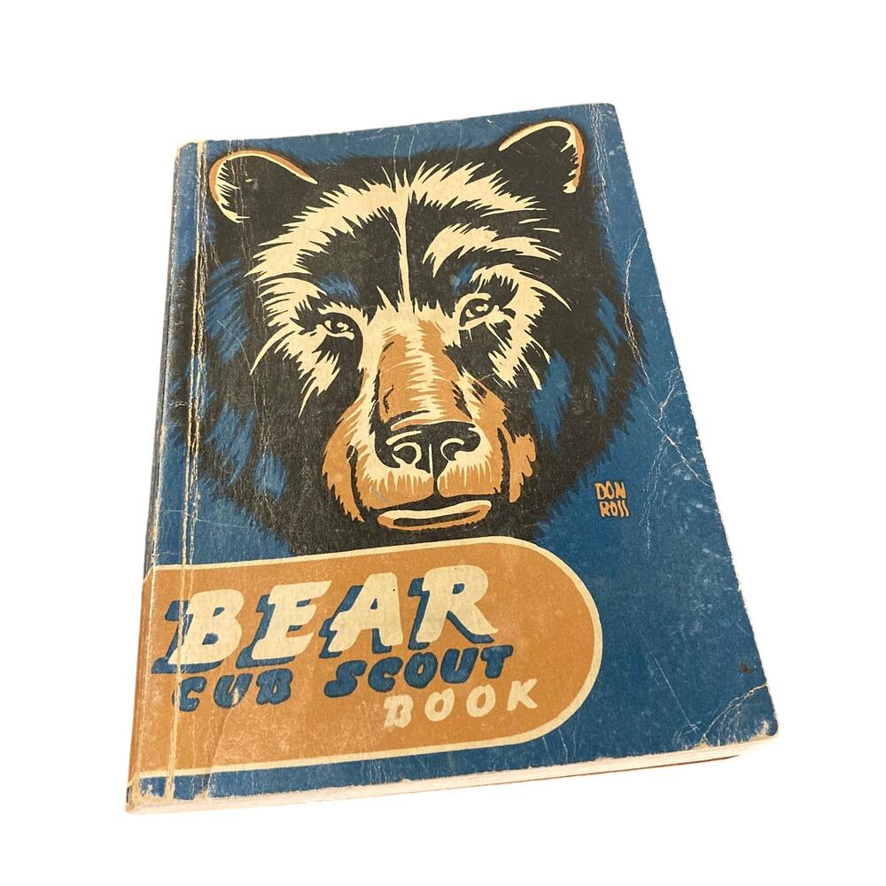Vintage 40s The Bear Cub Scout Book #3231 (1948) BSA